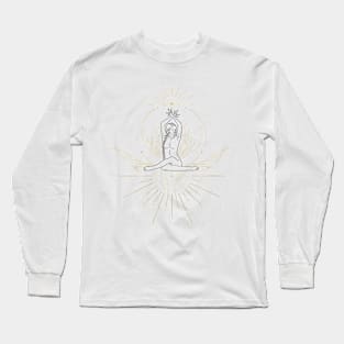 Moon Child meditating Long Sleeve T-Shirt